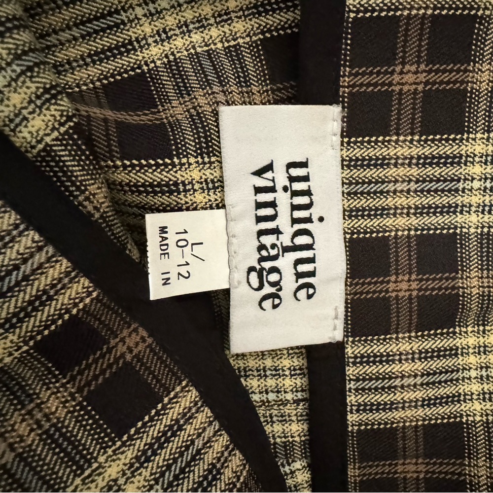 Unique Vintage plaid crop pants